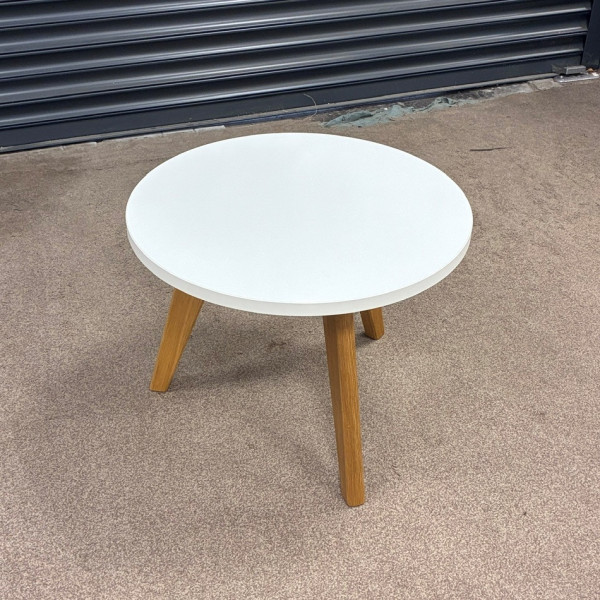 8723 TC White Coffee Tables
