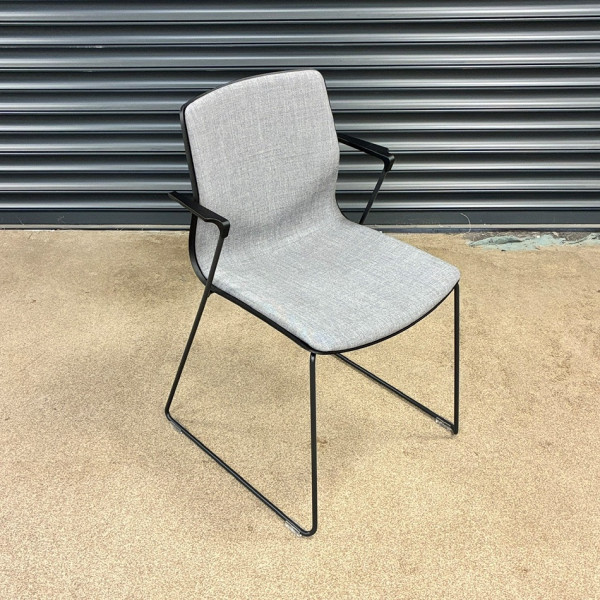 8724 CHMB Cantilevered grey