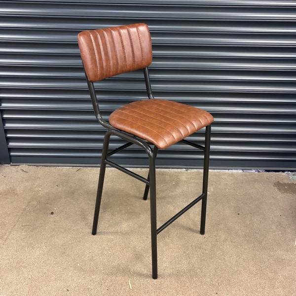 Tavo Bar Stool 01